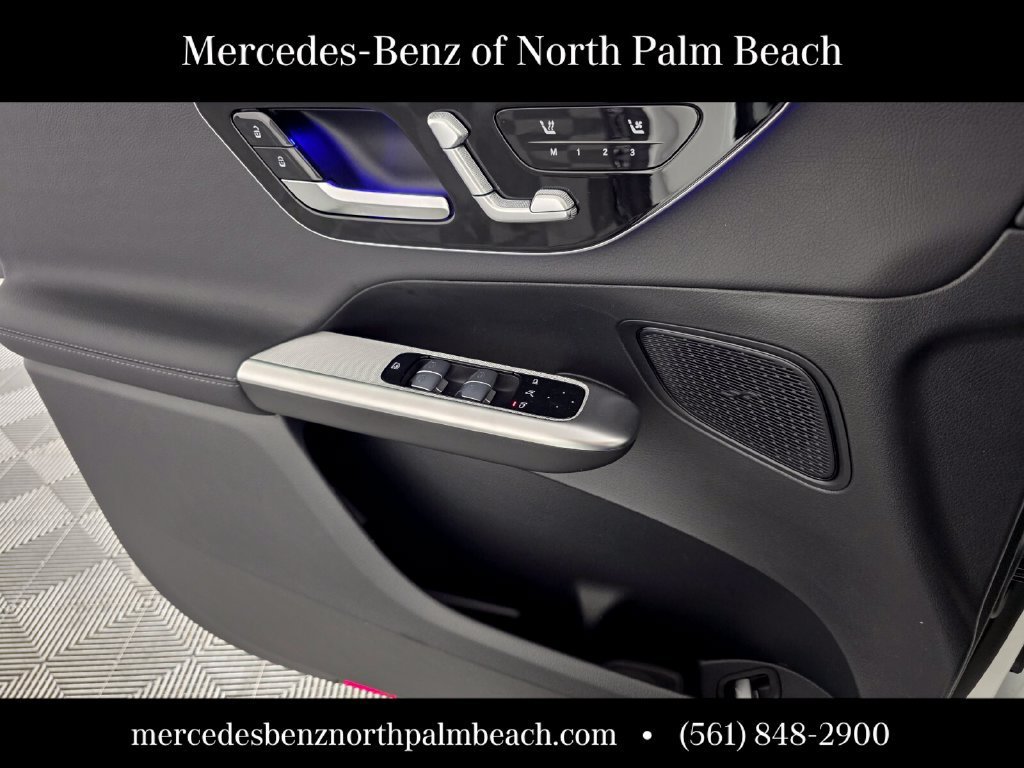 New 2026 Polar White Mercedes-Benz GLC 300 image 45