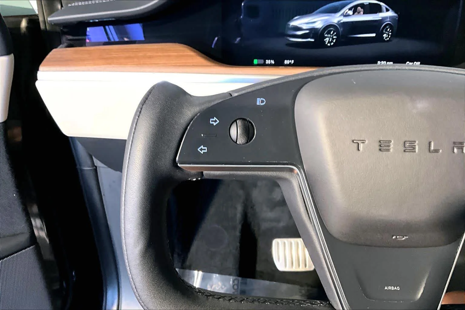 Used 2024 Pearl White Multi-Coat Tesla  image 22