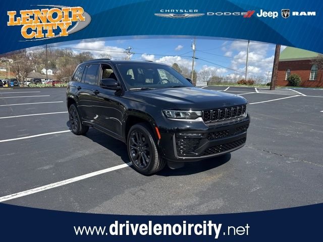 New 2026 Diamond Black Crystal Pearl-Coat Exterior Paint Jeep Limited Reserve image 1
