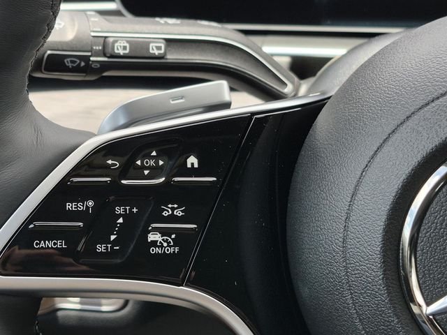 New 2026 MANUFAKTUR Moonlight White Magno Mercedes-Benz GLE 350 image 26
