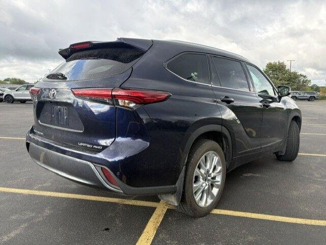 Used 2022 Blueprint Toyota Limited image 12