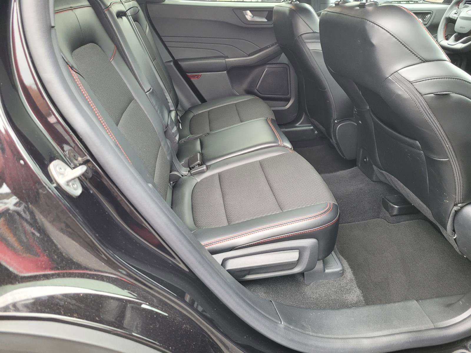 Used 2025 Black Metallic Ford ST-Line image 18