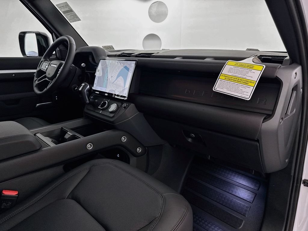 New 2026 Fuji White Land Rover X-Dynamic SE image 31