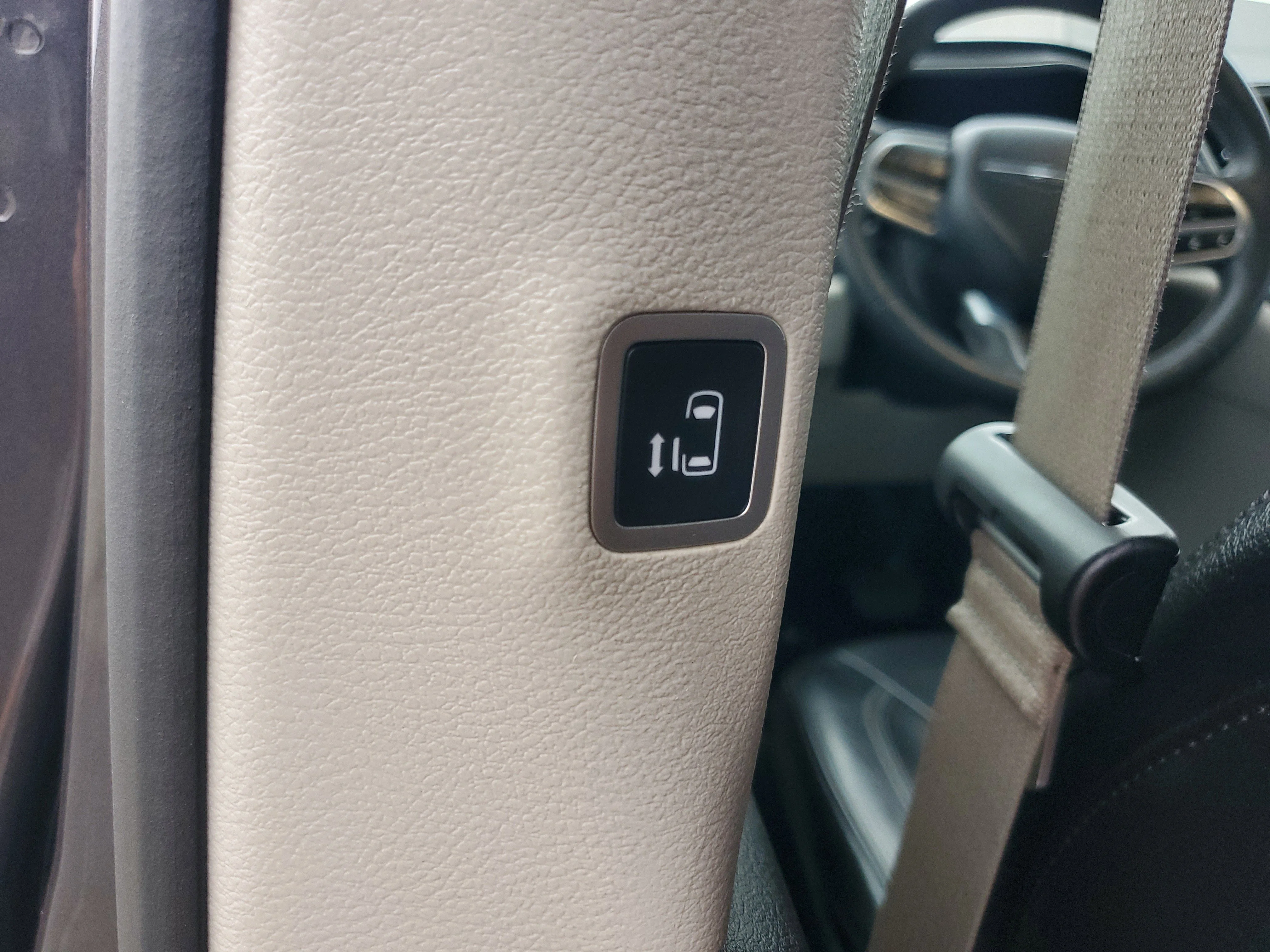 Certified Used 2022 Gray Chrysler Touring L image 20