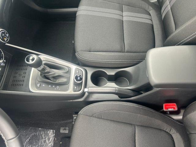 New 2026 White Hyundai SEL image 18