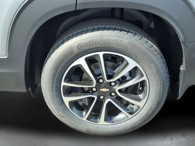 New 2026 Sterling Gray Metallic Chevrolet LT image 26