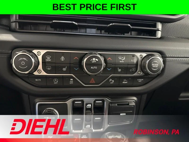 New 2026 Black Clear-Coat Exterior Paint Jeep Rubicon X image 31