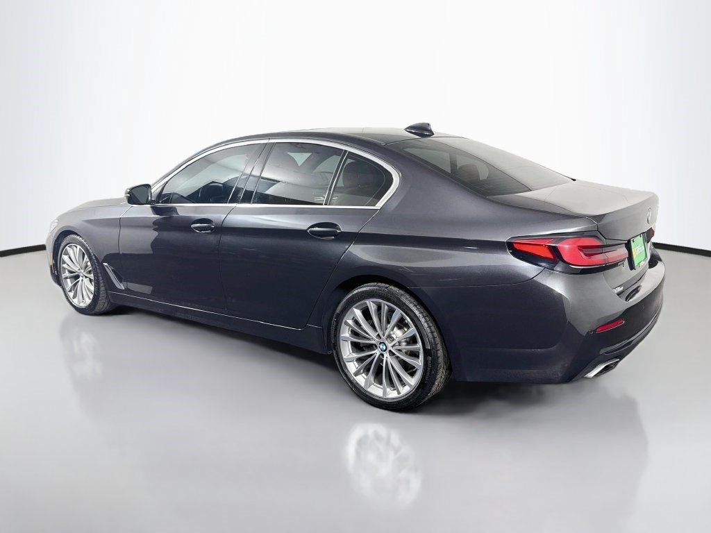 Used 2021 Dark Graphite Metallic BMW 530i image 5