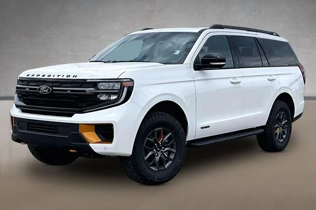 New 2026 White Ford Tremor image 1