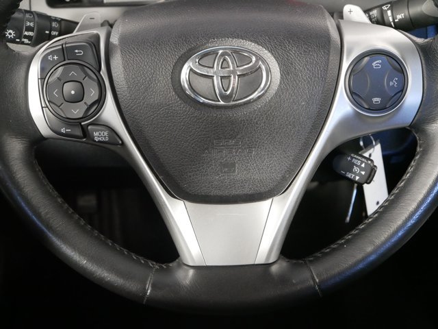 Used 2014 Magnetic Gray Metallic Toyota SE image 19