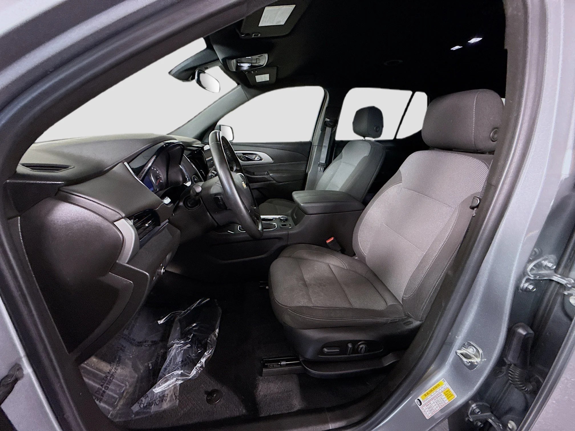 Used 2023 Sterling Gray Metallic Chevrolet LT Cloth image 18