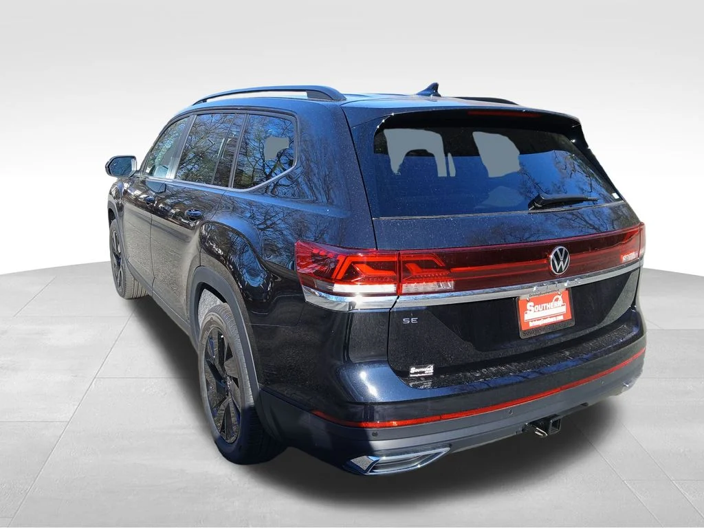 New 2026 Black Volkswagen 2.0T SE w/Technology image 3