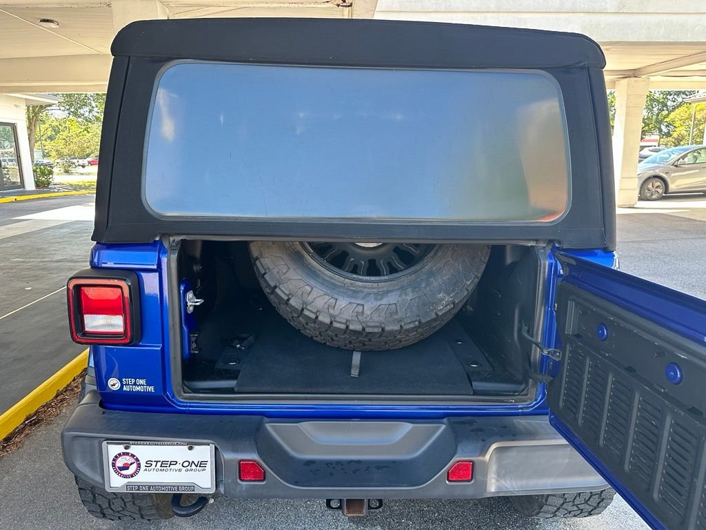 Used 2020 Blue Jeep Unlimited Sahara image 30