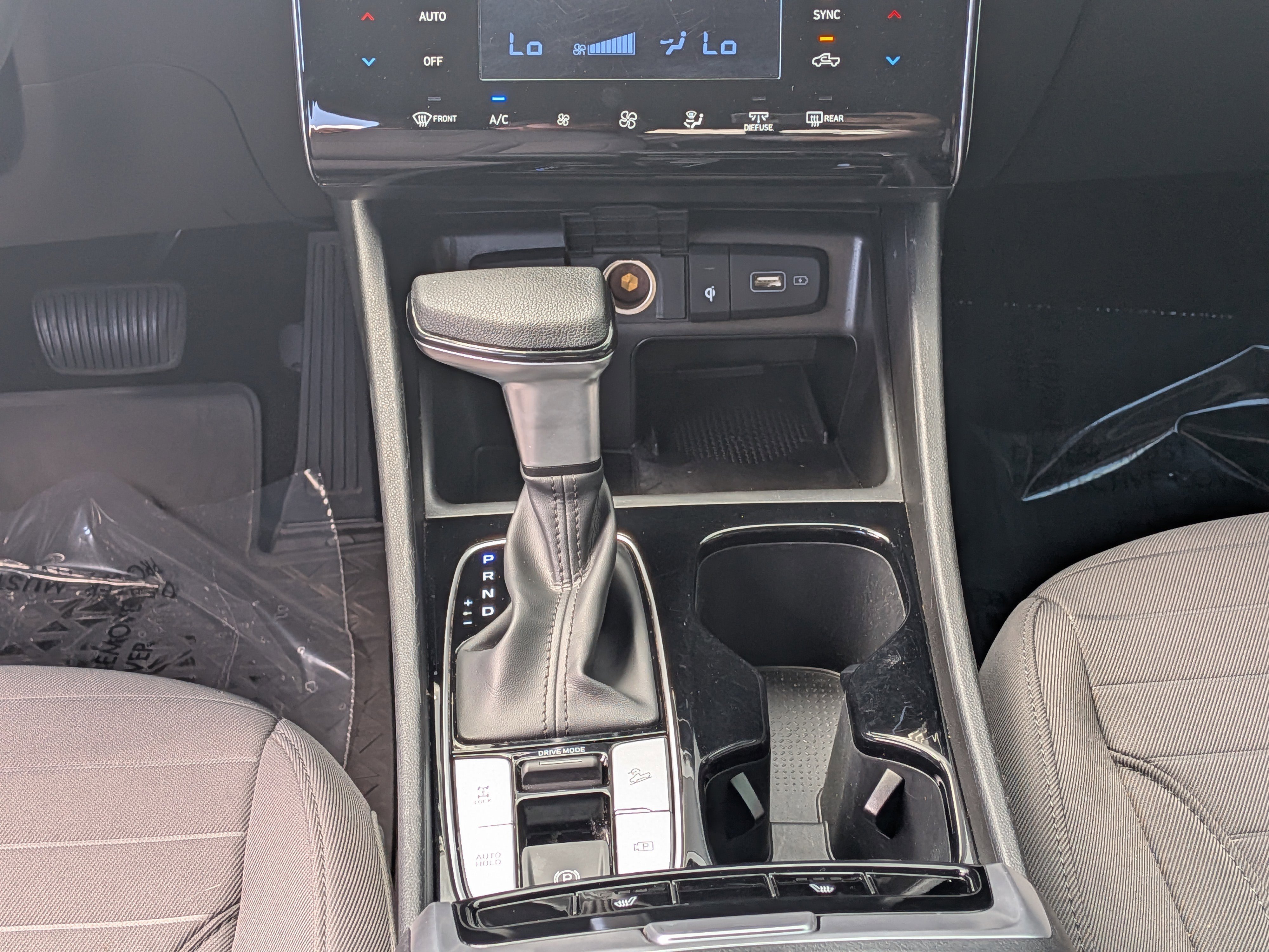 Certified Used 2024 Hampton Gray Hyundai SEL image 19