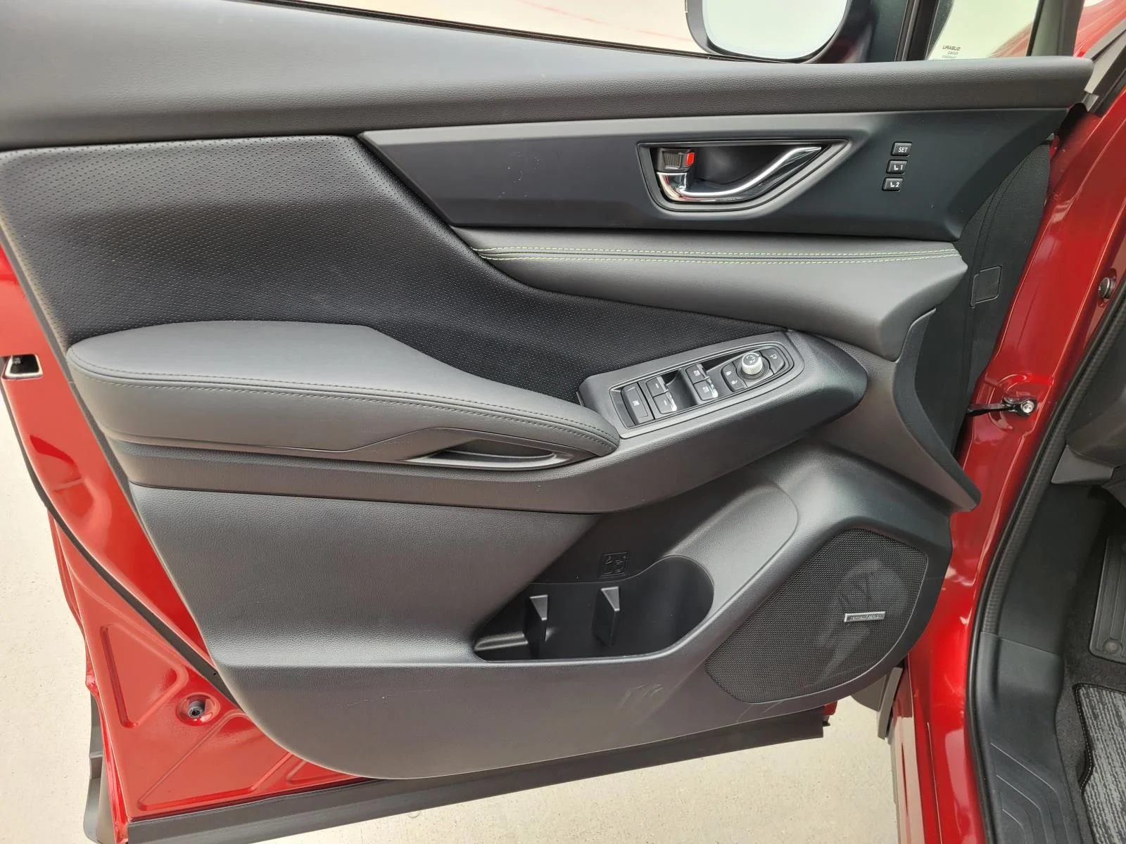 New 2026 CRIMSON RED PEARL Subaru Onyx Edition Touring 7-Passenger image 9