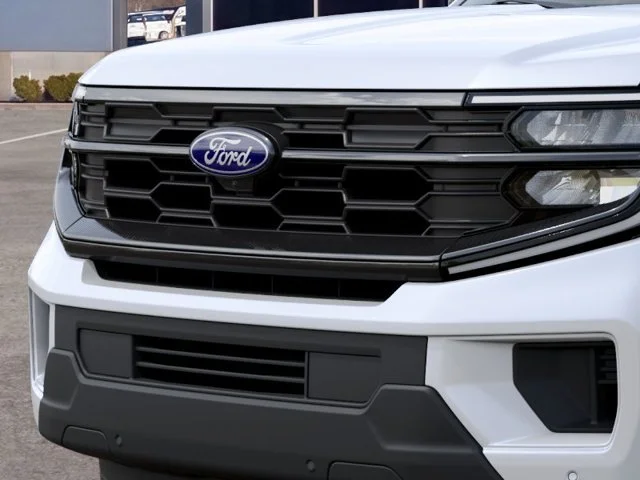 New 2027 Star White Metallic Tri-Coat Ford Active image 17