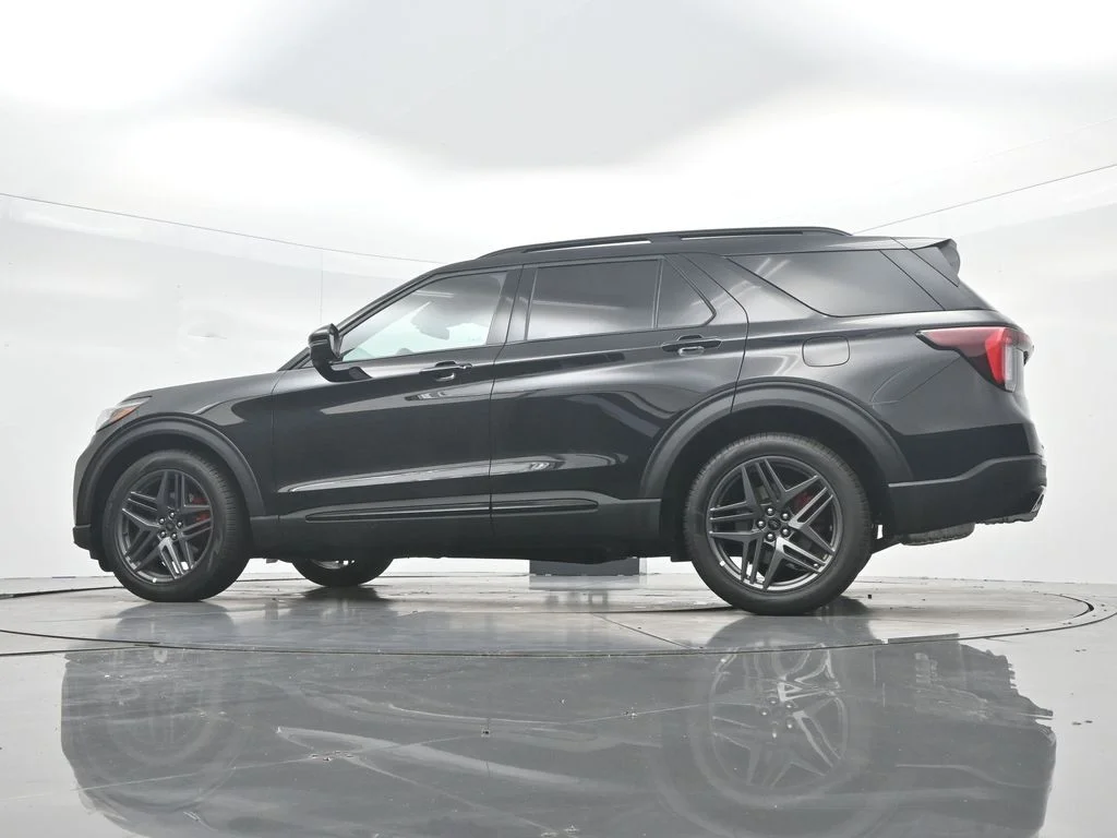 New 2026 Agate Black Metallic Ford ST image 49