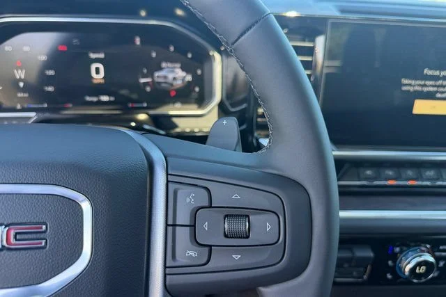 New 2026 Glacier White Tricoat GMC SLT image 19