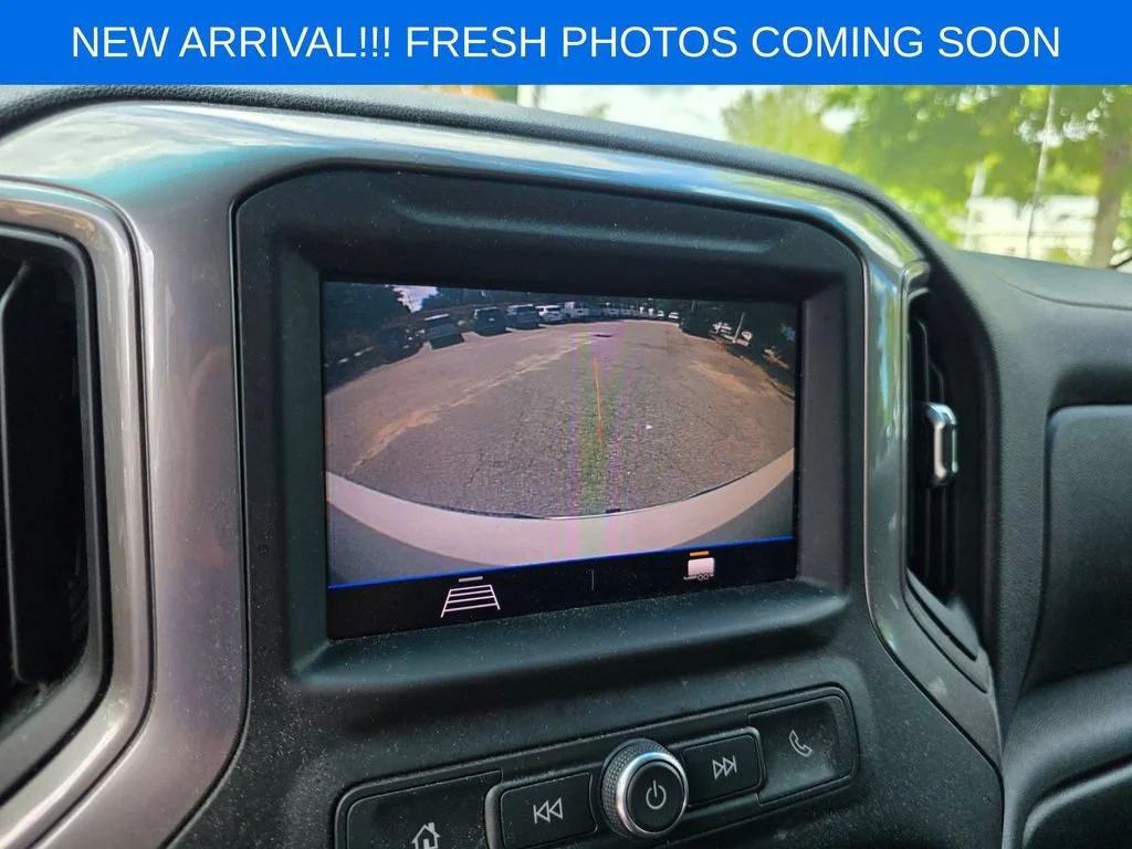 Used 2021 SUMMIT WHITE Chevrolet Custom image 9