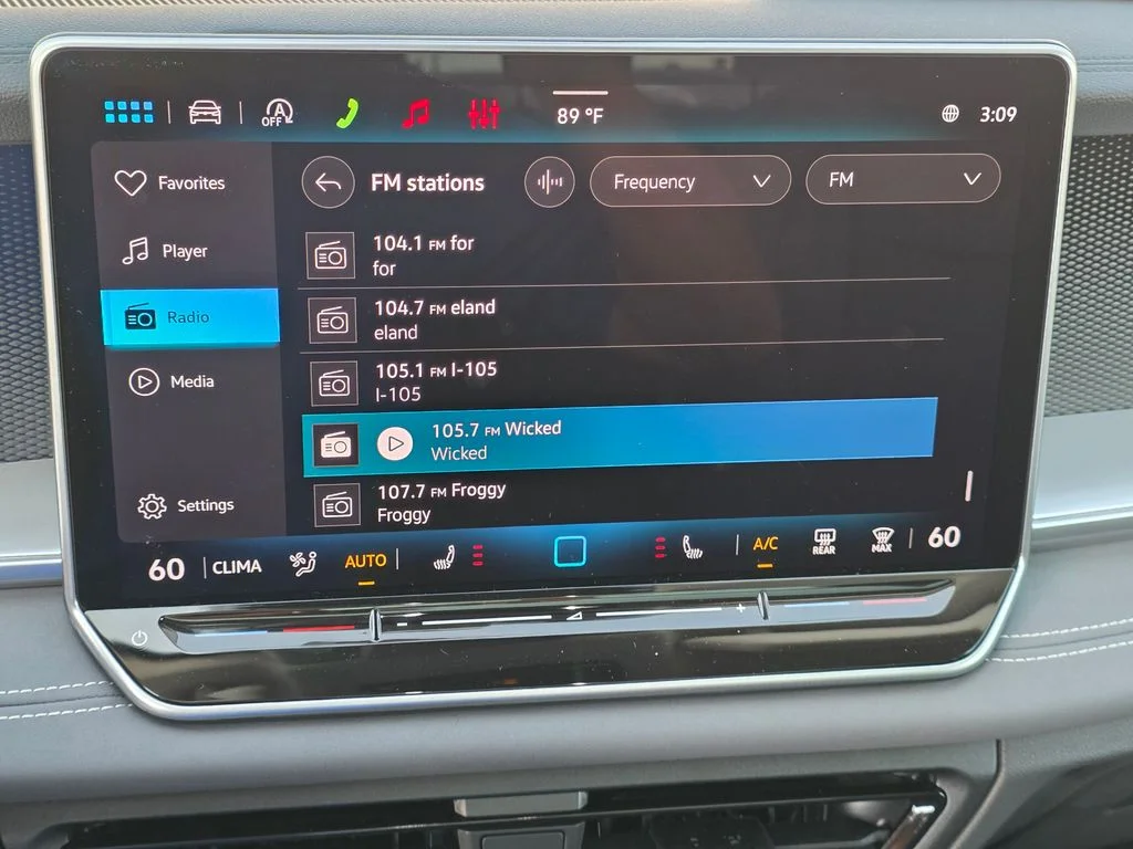 2026 Volkswagen Tiguan SE - Photo 34