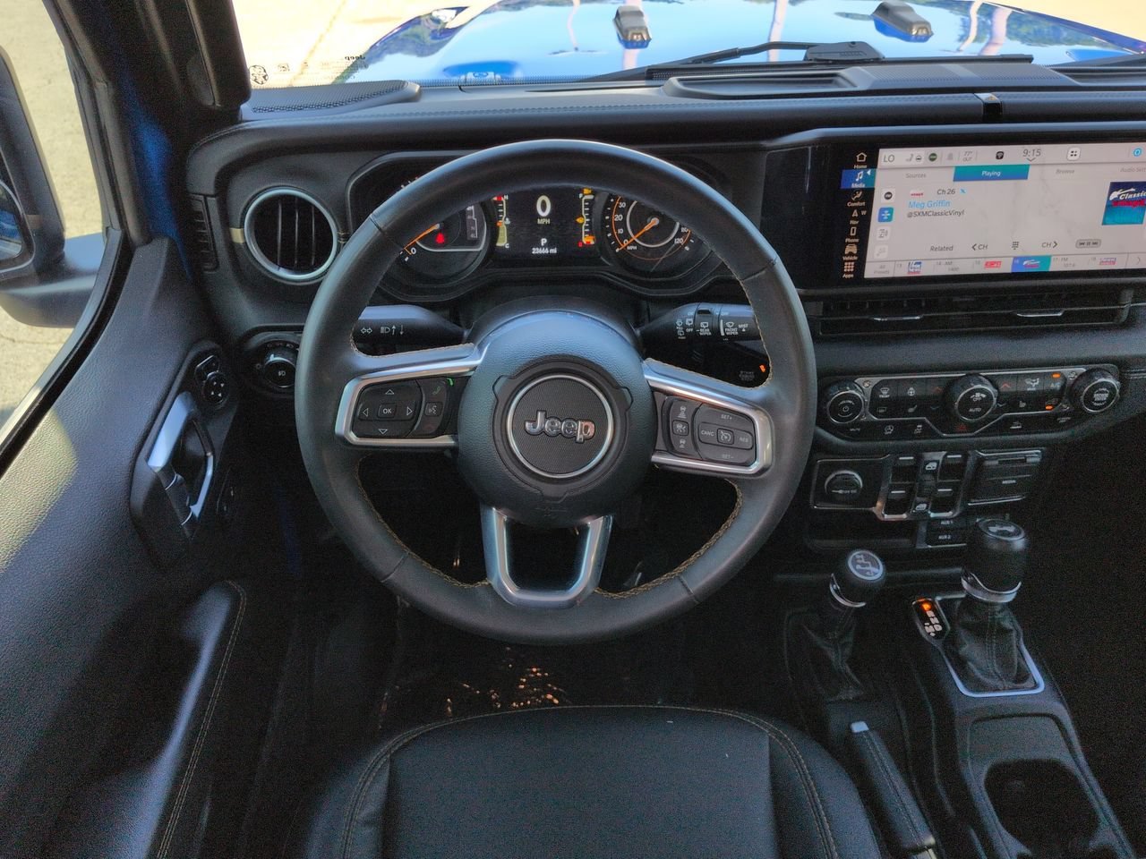 Used 2024 Blue Pearl Jeep Sahara image 15