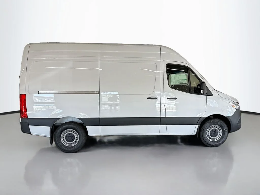 New 2026  Mercedes-Benz  image 8