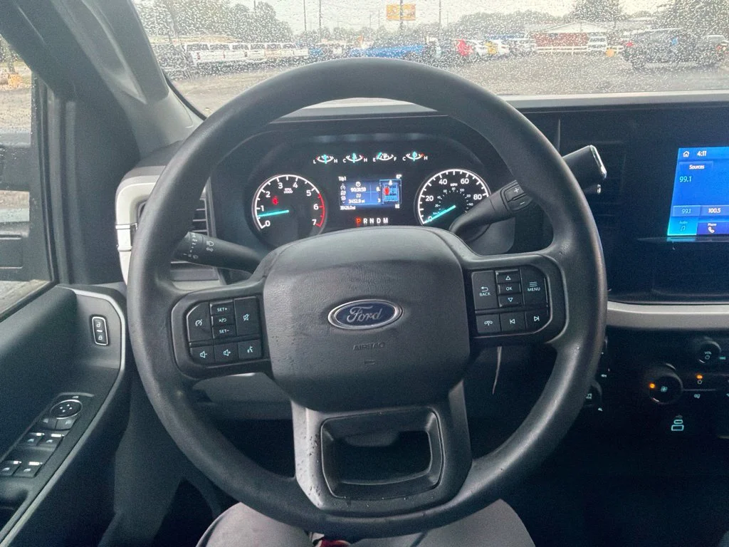 Used 2025 Gray Ford XLT image 18