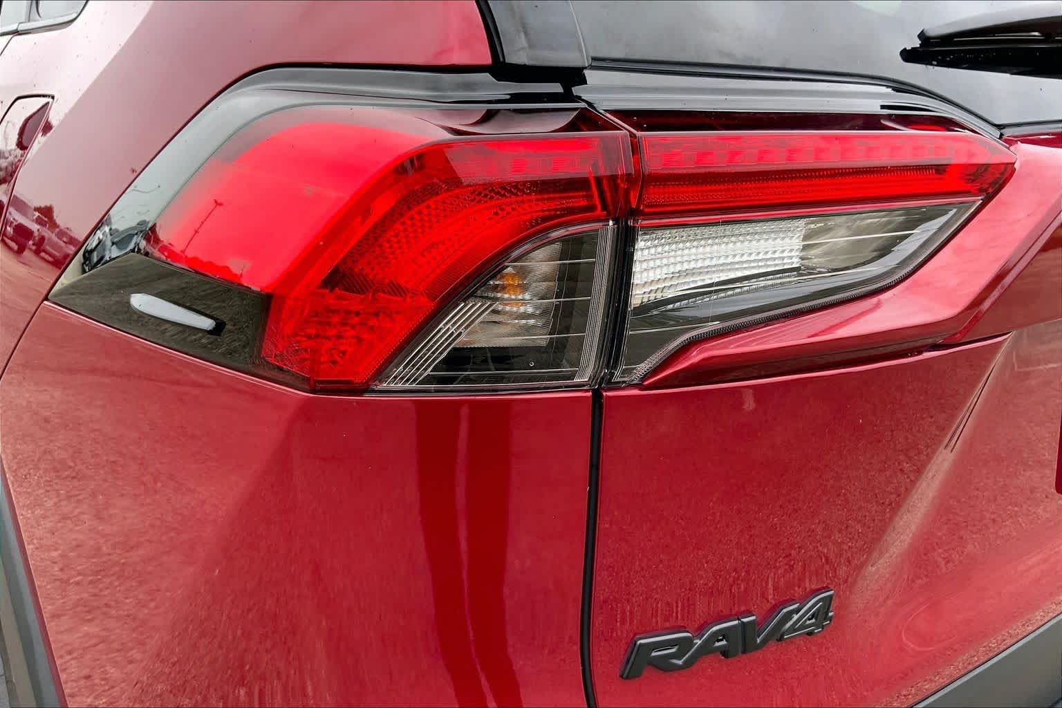Used 2024 Ruby Flare Pearl Toyota Hybrid XLE Premium image 28