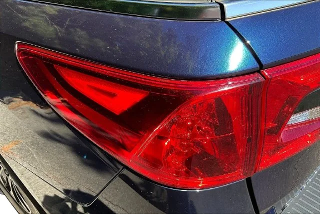 Used 2022  Honda EX-L image 24