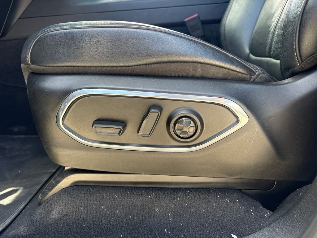 2024 Jeep Wagoneer L Series II - Photo 10