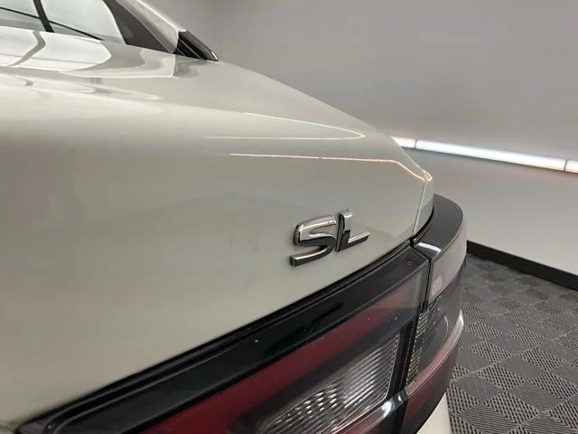 Used 2021 White Nissan 3.5 SL image 27
