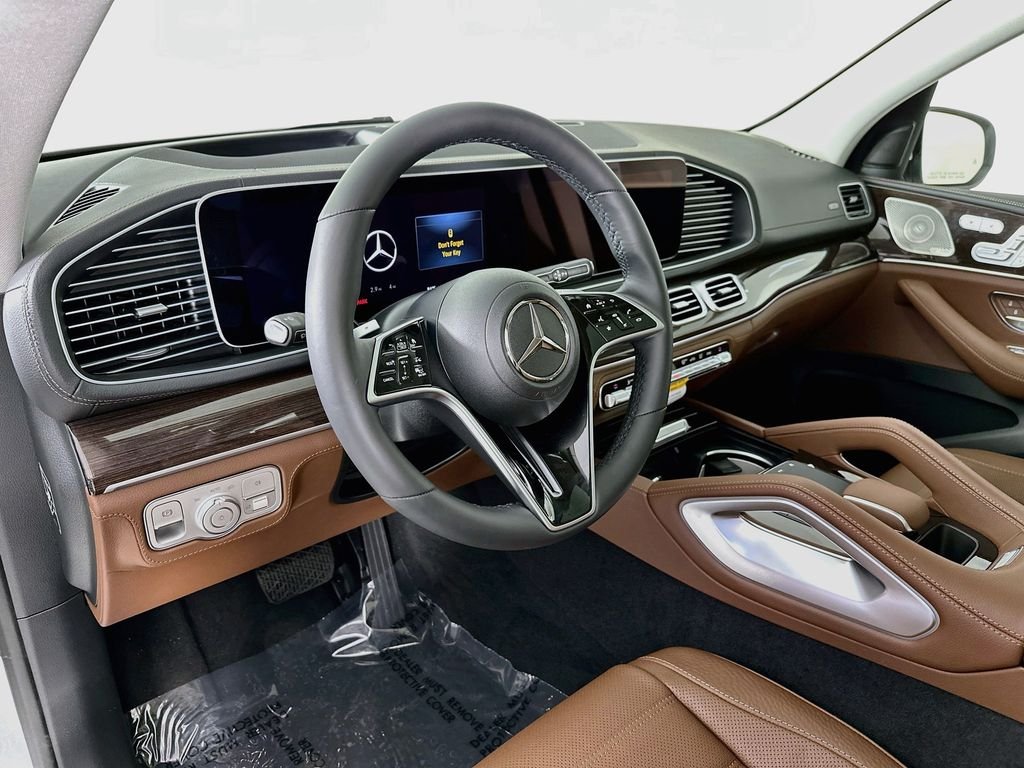 New 2026 MANUFAKTUR Moonlight White Metallic Mercedes-Benz GLE 450 image 9