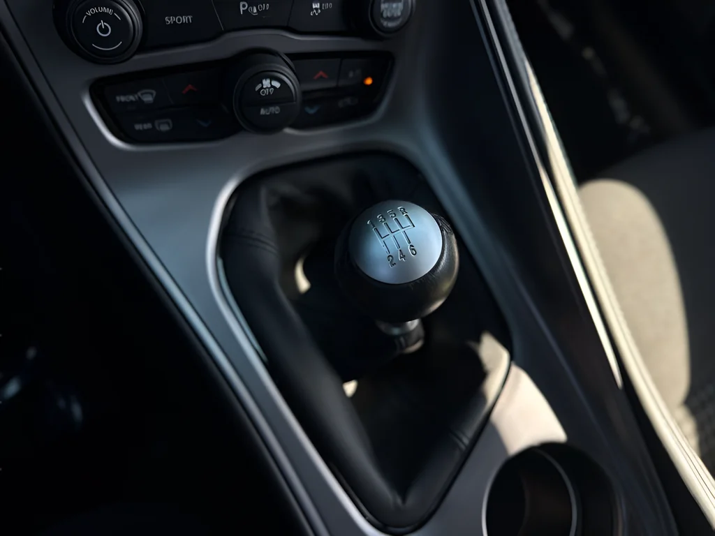 2023 Dodge Challenger R/T - Photo 26