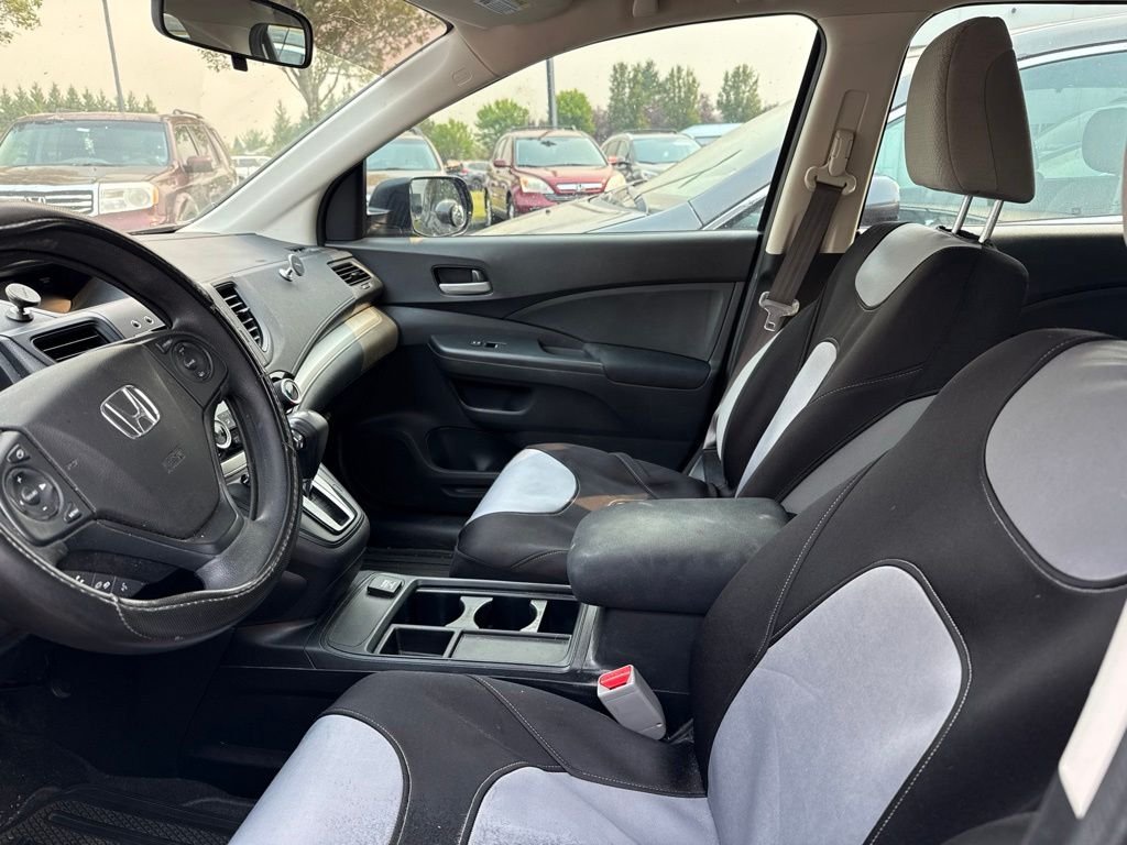 Used 2016 Alabaster Silver Metallic Honda LX image 5