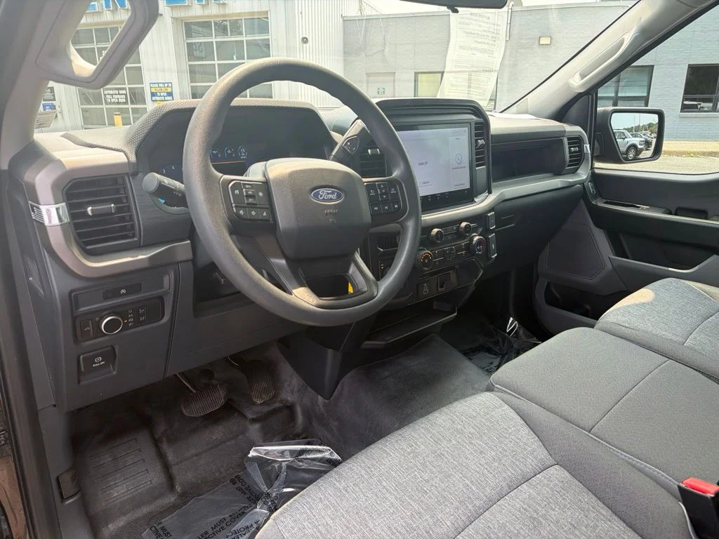 Used 2025 Black Ford XL image 13