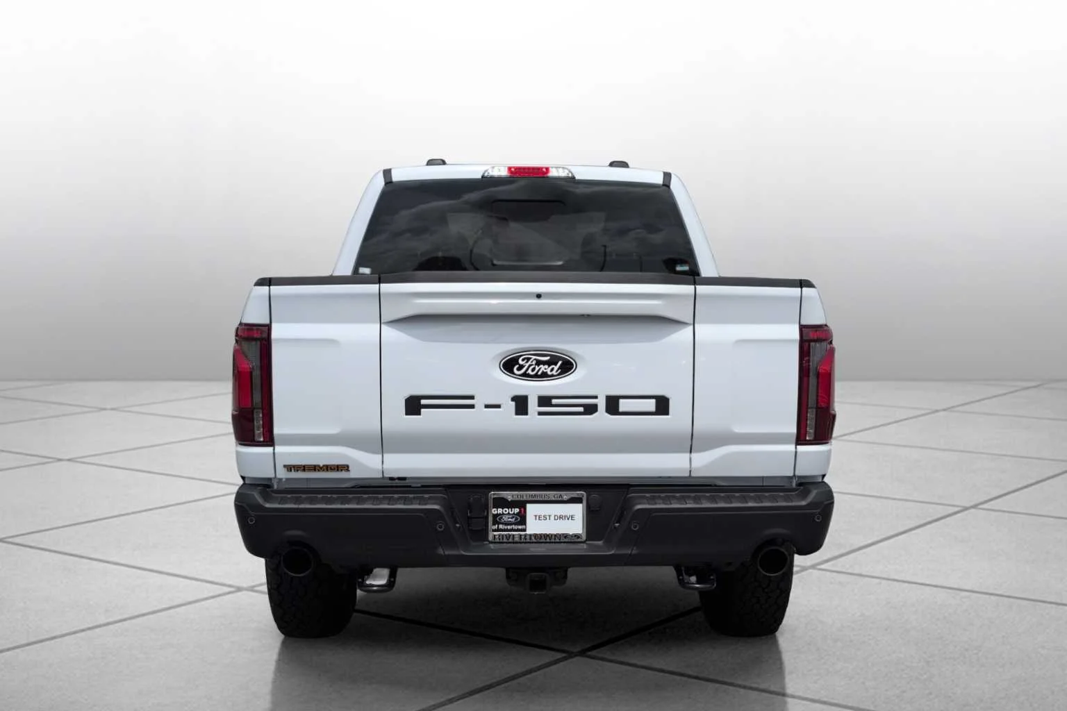 New 2026 Oxford White Ford Tremor image 4