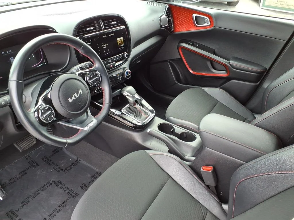 Certified Used 2023 White Kia GT-Line image 14