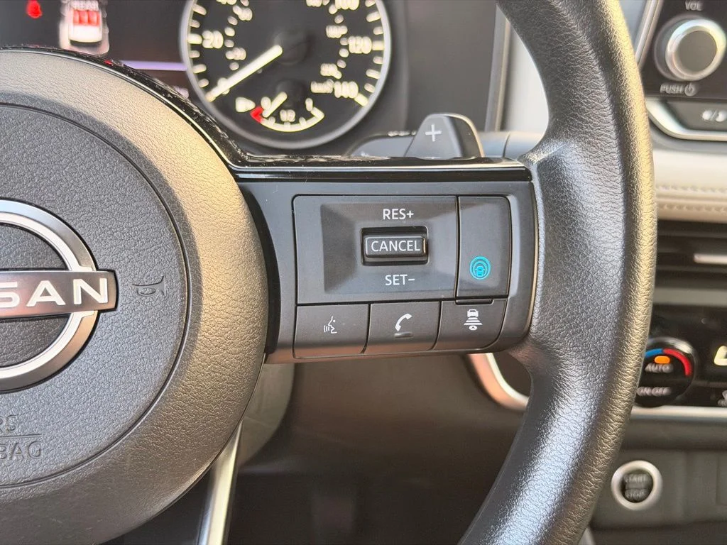 Used 2023 White Nissan SV image 28