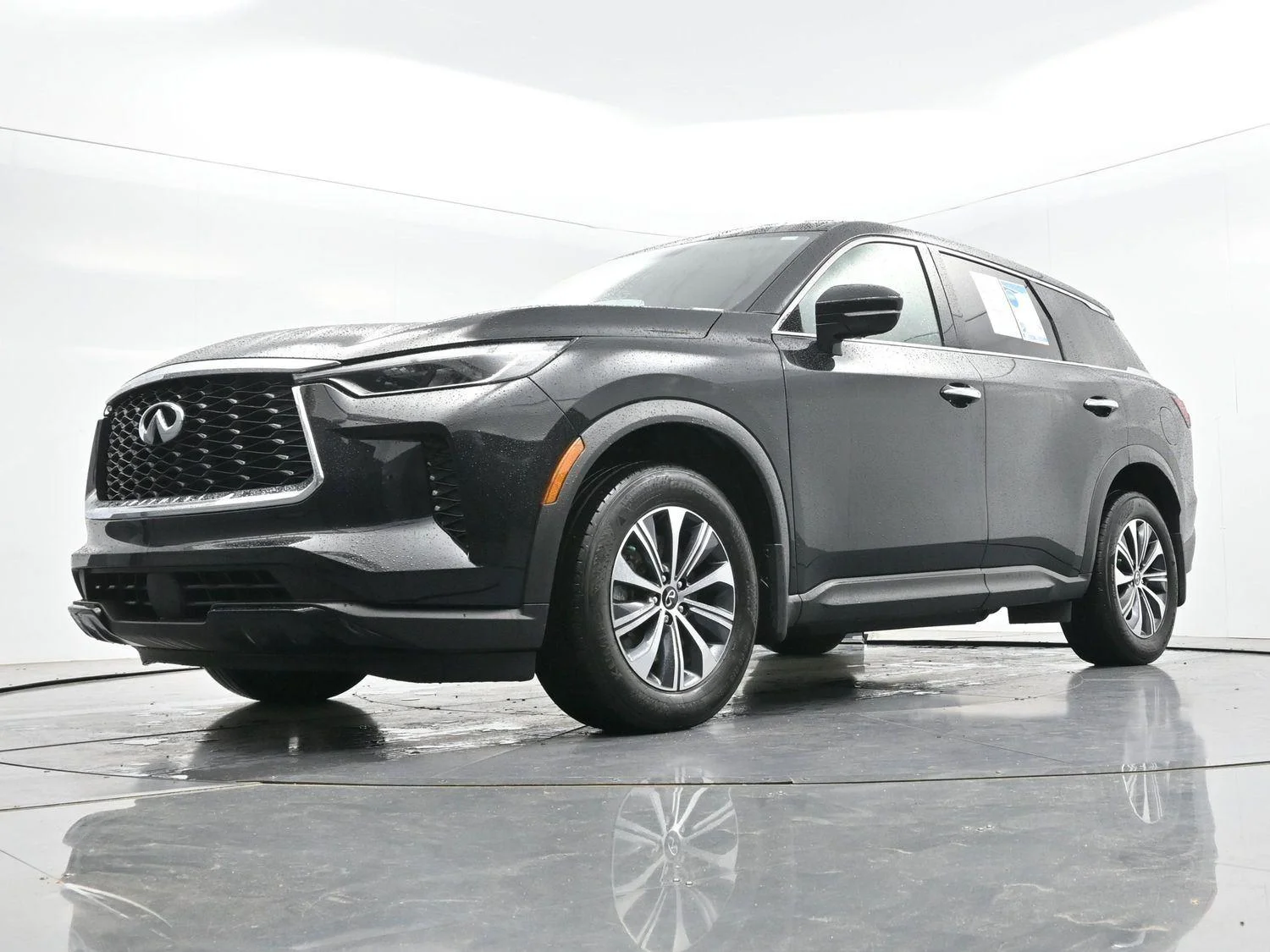 Used 2023 Black INFINITI PURE image 50
