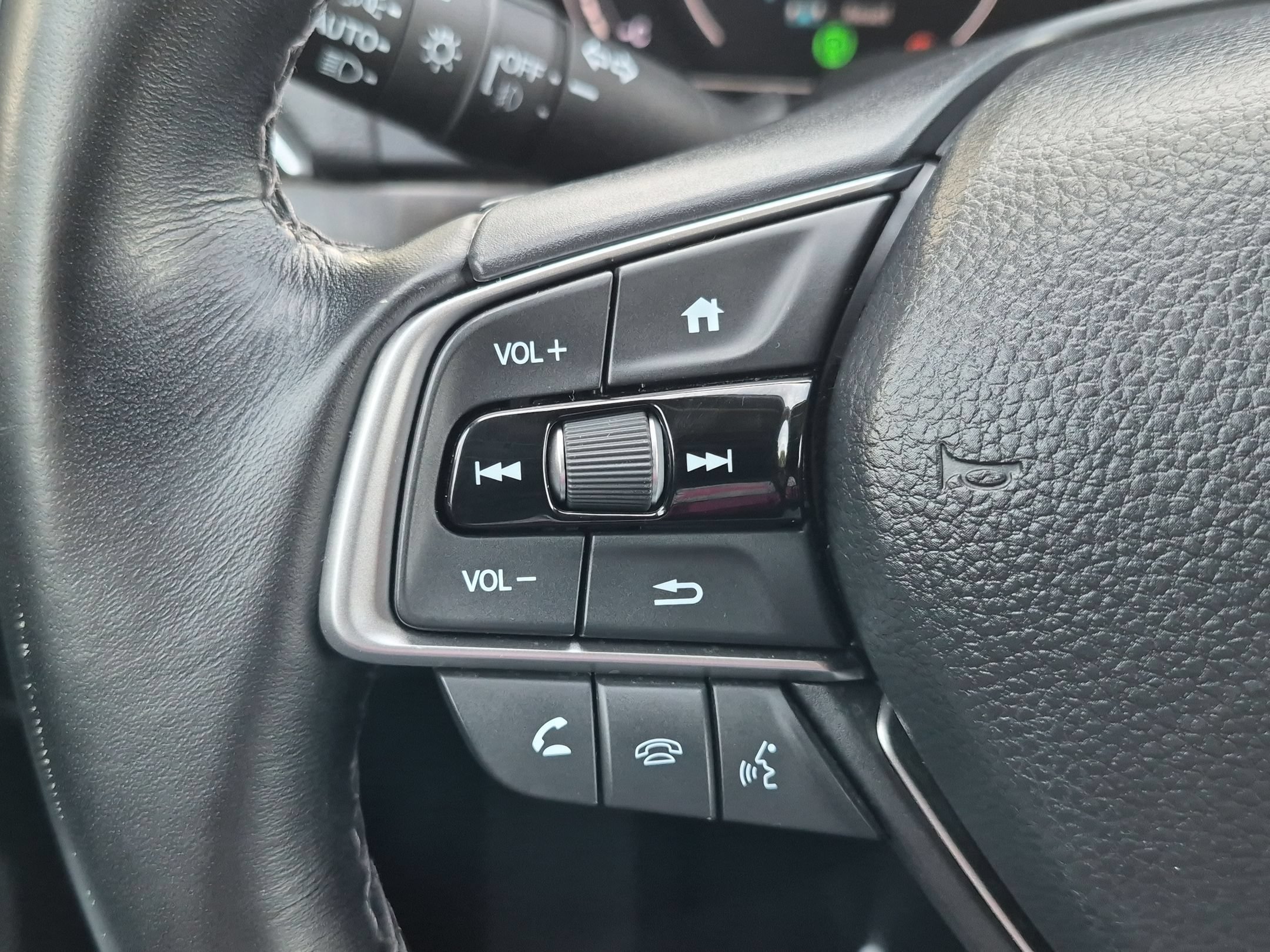 2022 Honda Accord EX-L - Photo 15