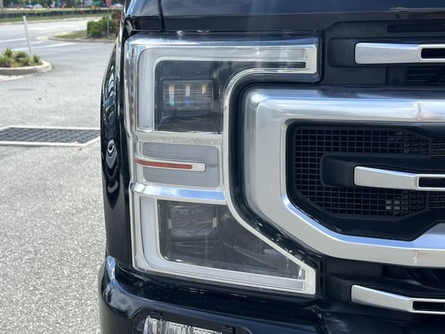 Used 2022  Ford Platinum image 9
