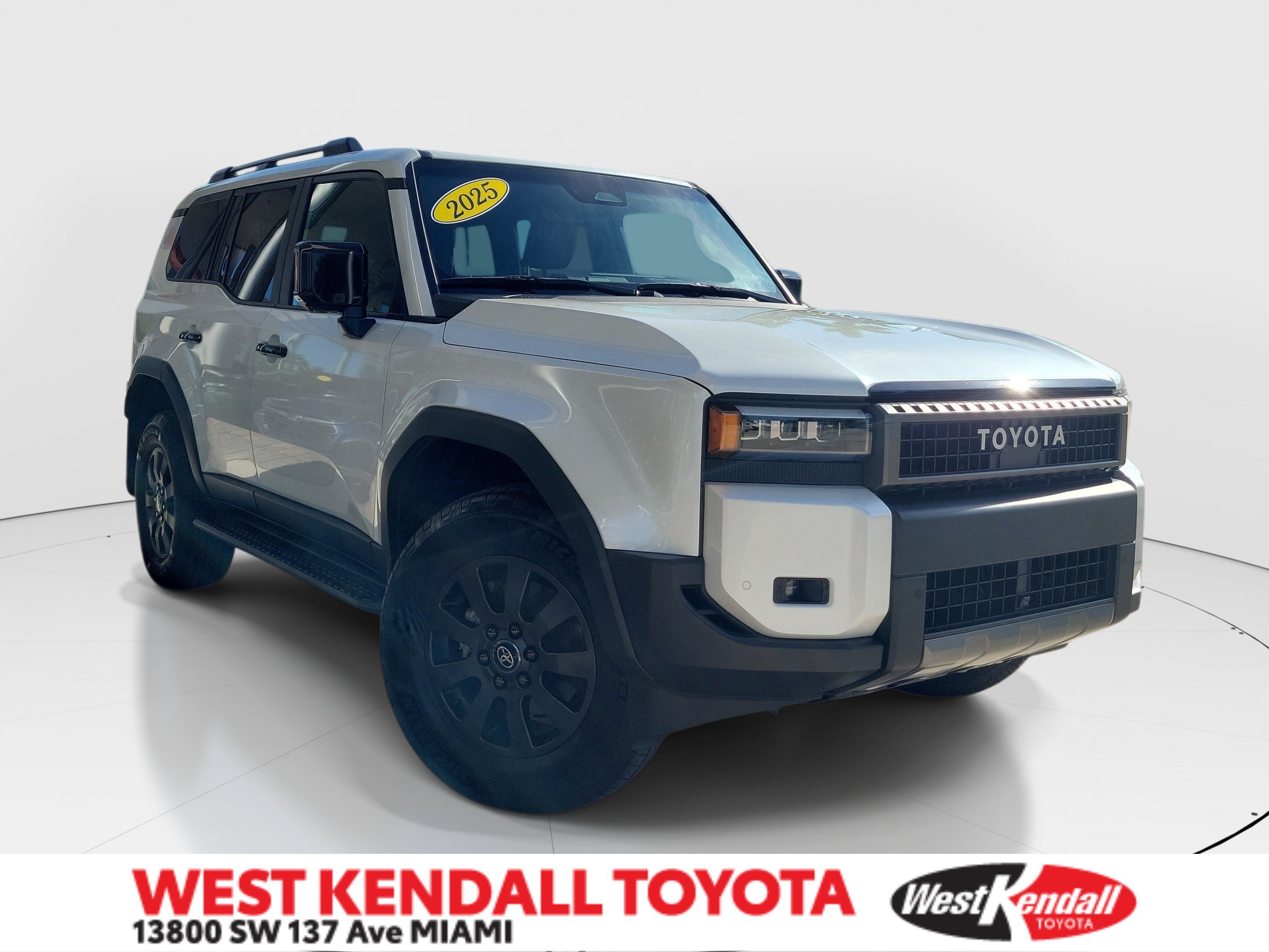 Used 2025 Pearl Toyota Base image 1