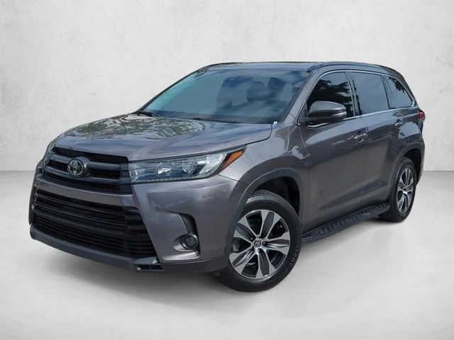2019 Toyota Highlander SE