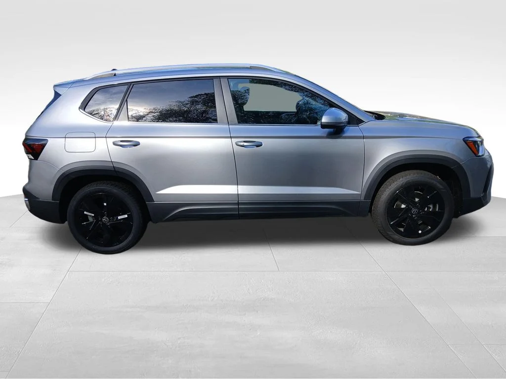 New 2026 Silver Volkswagen 1.5T SE image 6