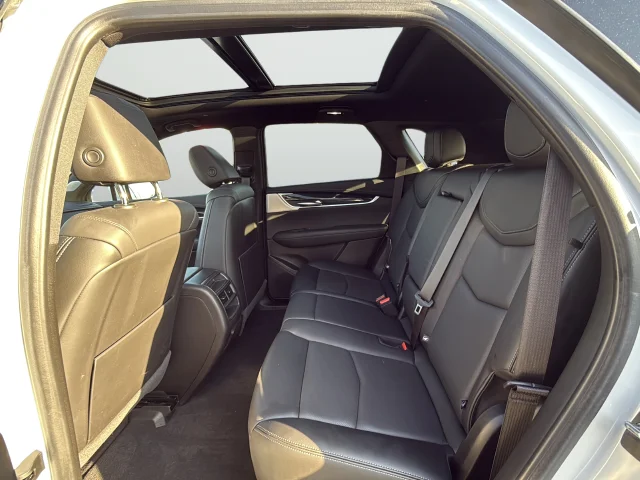 Used 2022 White Cadillac Premium Luxury image 27