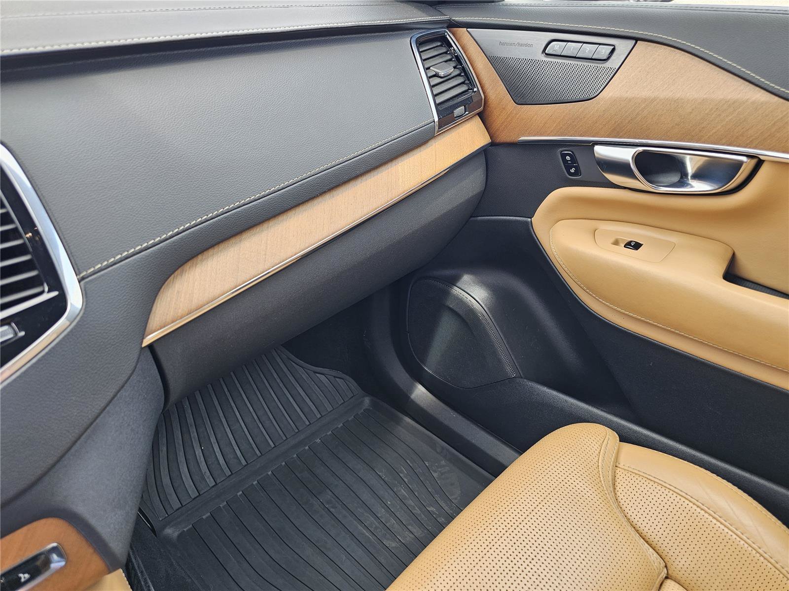 2020 Volvo XC90 Inscription - Photo 26
