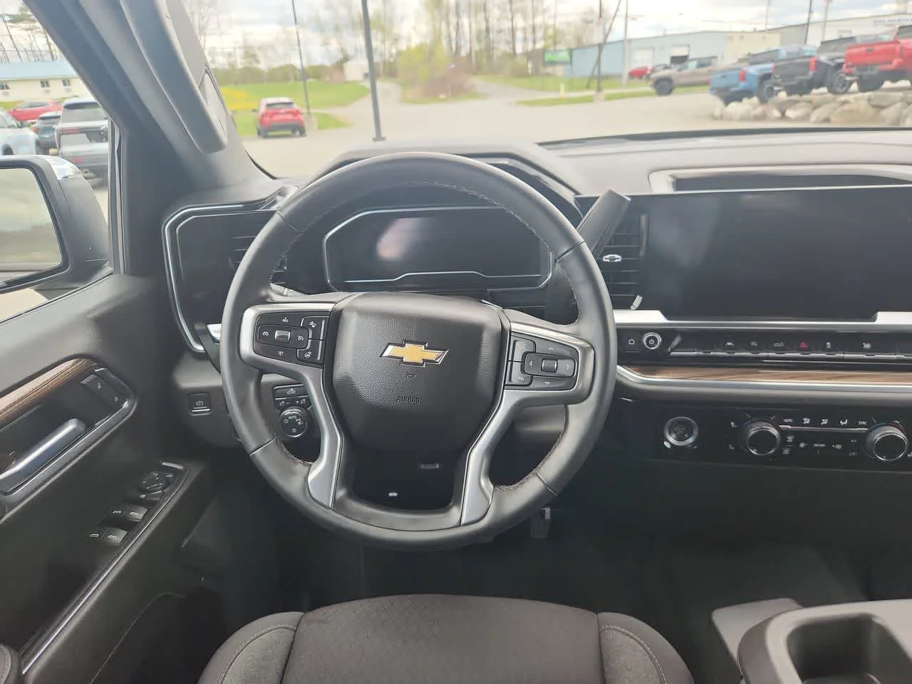 Used 2023 Dark Ash Metallic Chevrolet LT (2FL) image 17