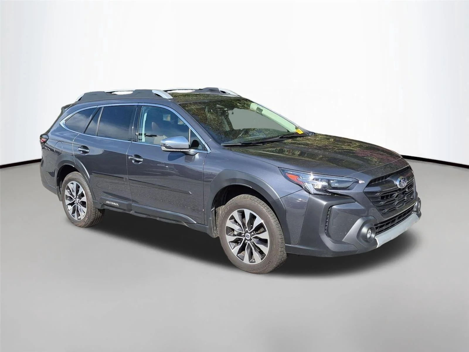 Used 2025  SUBARU TOUR image 7