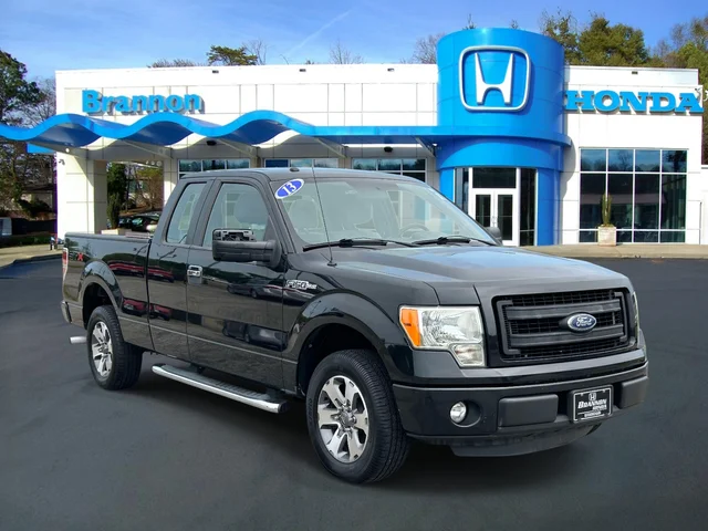 2013 Ford F-150 2WD SuperCab 145 STX
