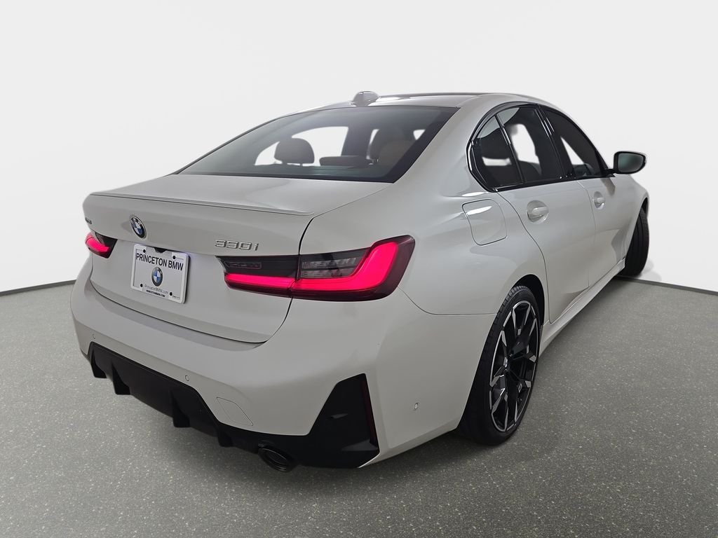 Used 2026 Mineral White Metallic BMW 330i xDrive image 39